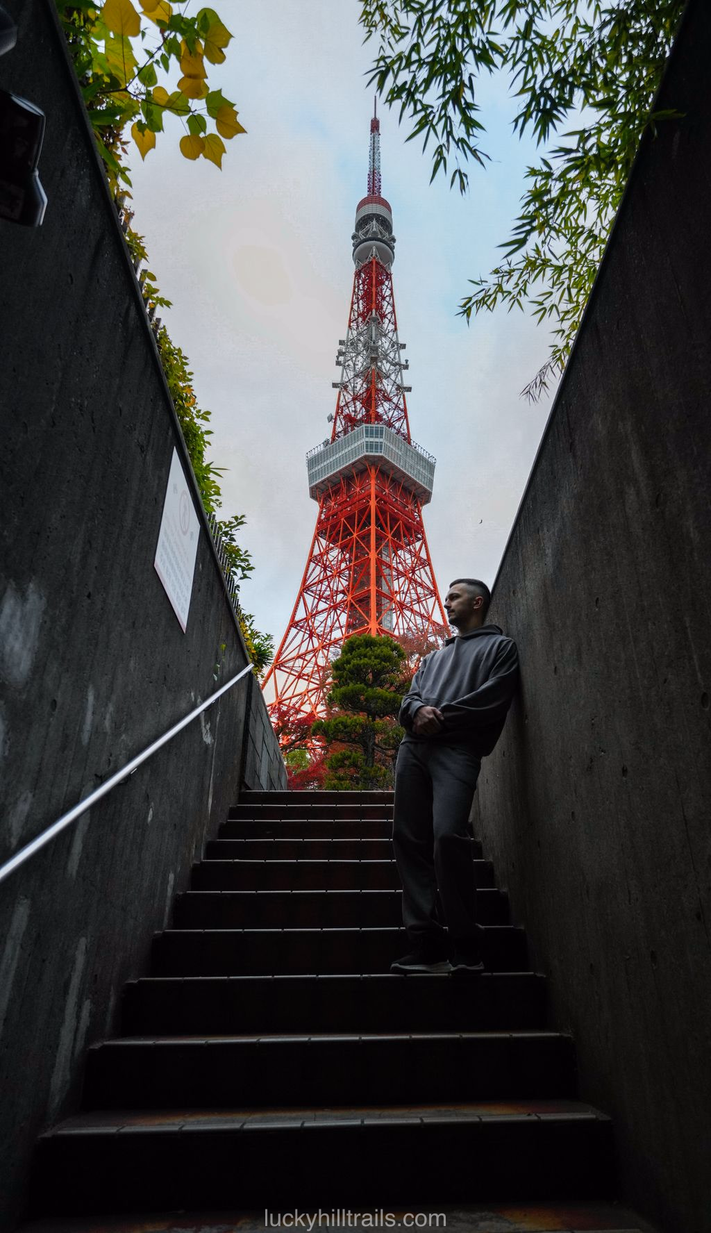Tokyo Tower broadcasting tower in Tokyo, Japan